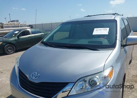2012 Toyota Sienna Le V6 8 Passenger из США, поврежденный, VIN 5TDKK3DC6CS243693
